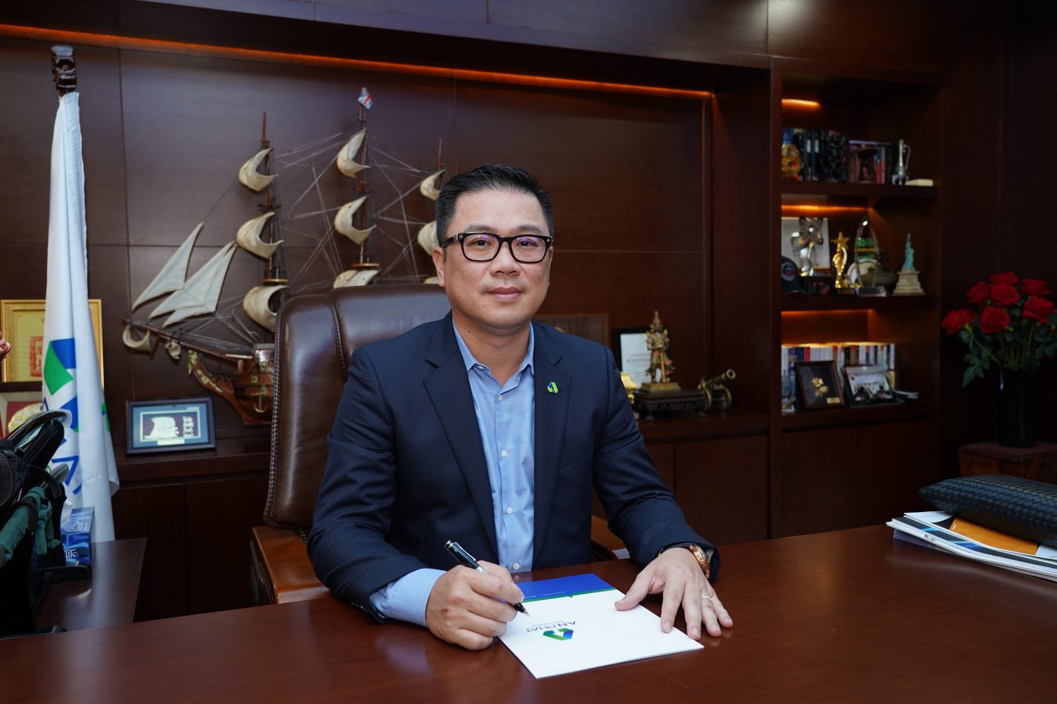 Chủ tịch An Phát Holdings muốn triệt thoái vốn, "xả" 11,8 triệu cổ phiếu APH