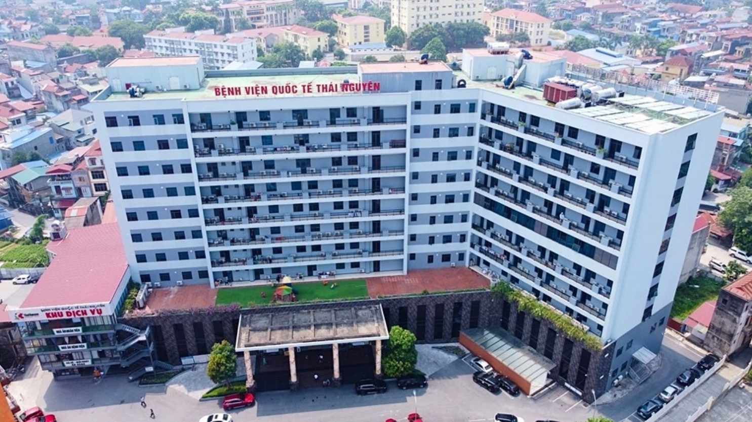 TNH nới "room" ngoại lên 70%, sẵn sàng đón "cá mập"