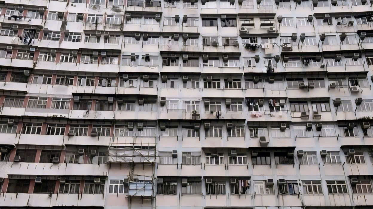 Hong Kong "lùng sục" những người đi xe sang, ở nhà xã hội