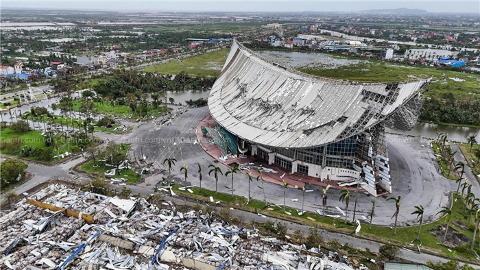 Siêu bão Yagi tàn phá kinh tế Việt Nam: Cuốn phăng 40.000 tỉ đồng, giật bay 0,15% GDP