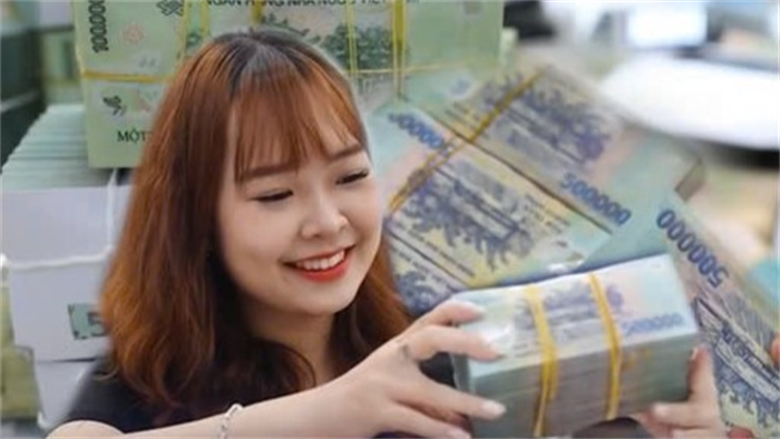 Gần 7 triệu tỷ đồng được người dân "cất" trong ngân hàng