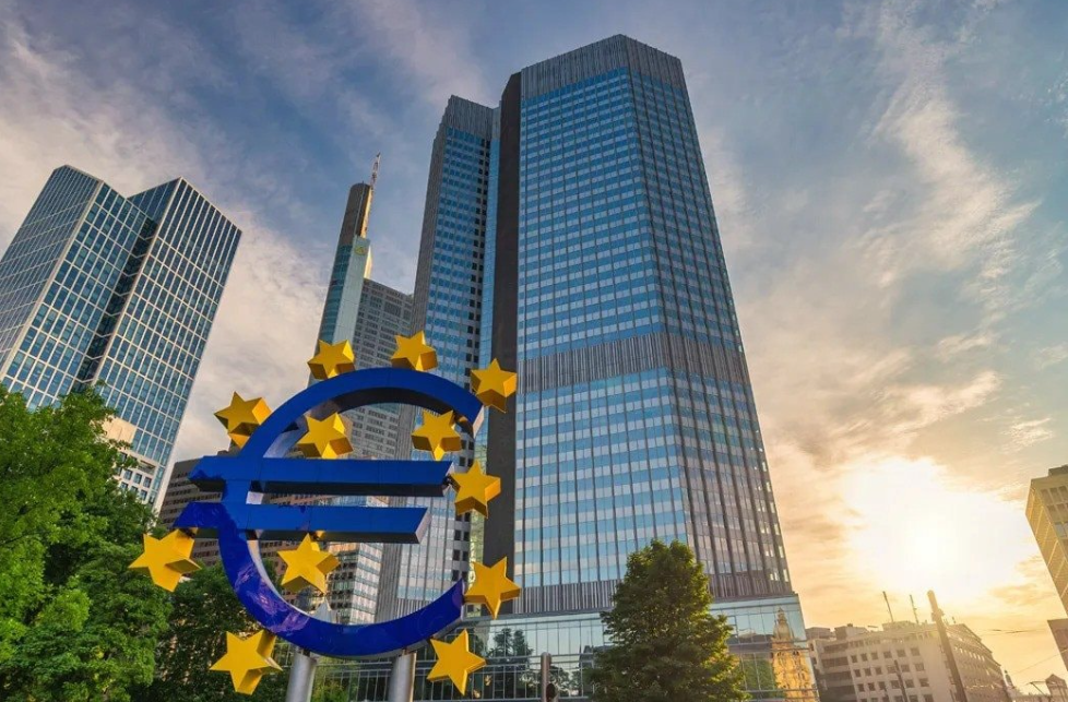 Lạm phát về mức mục tiêu, ECB hạ lãi suất lần 3 trong năm