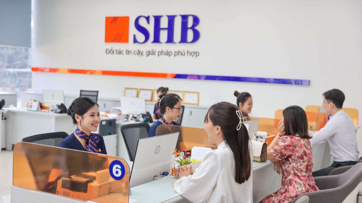 Thêm một nhà băng công bố danh sách cổ đông sở hữu từ 1% vốn điều lệ trở lên