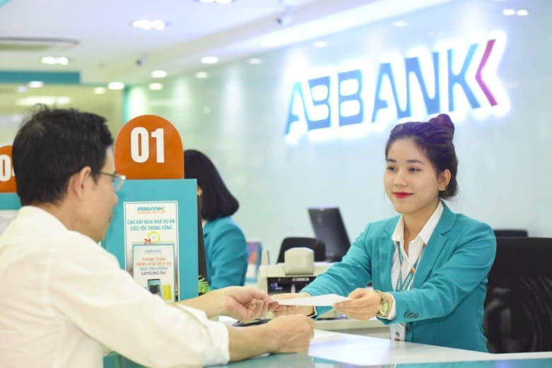Nợ xấu ABBank tăng vọt, lỗ ròng quý 3 gần 300 tỷ đồng