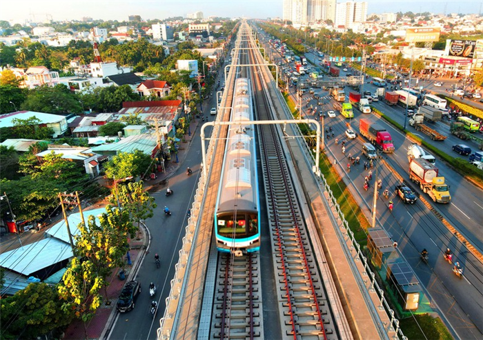 Khẩn trương hoàn thiện Đề án phát triển tuyến metro 72 tỷ USD tại Hà Nội và TP. HCM trước 8/11