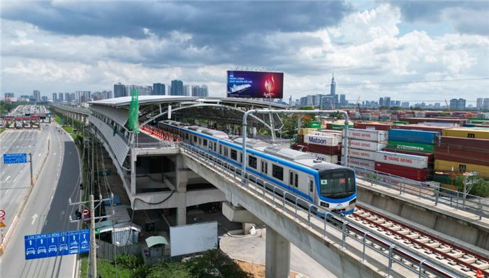 Tuyến metro số 1 của TP. HCM dự kiến "lăn bánh" vào ngày 22/12, giá vé thấp nhất từ 6.000 đồng/lượt