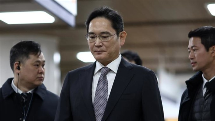 Chủ tịch Samsung tiếp tục đối mặt với án tù 5 năm