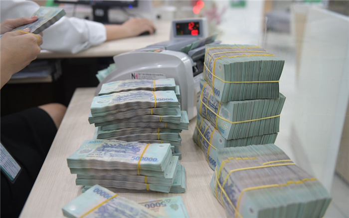 Ngân hàng tăng lãi suất, đẩy mạnh huy động vốn cho dịp tết