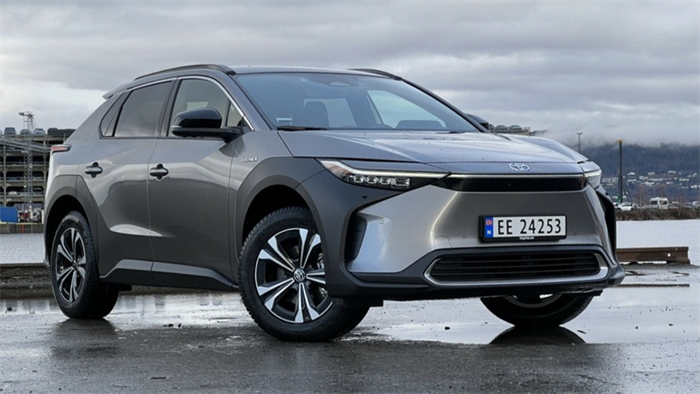 Toyota, Volkswagen, GM và loạt ông lớn giảm kỳ vọng vào xe điện