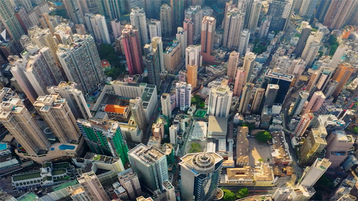 Hong Kong "lùng sục" những người đi xe sang, ở nhà xã hội