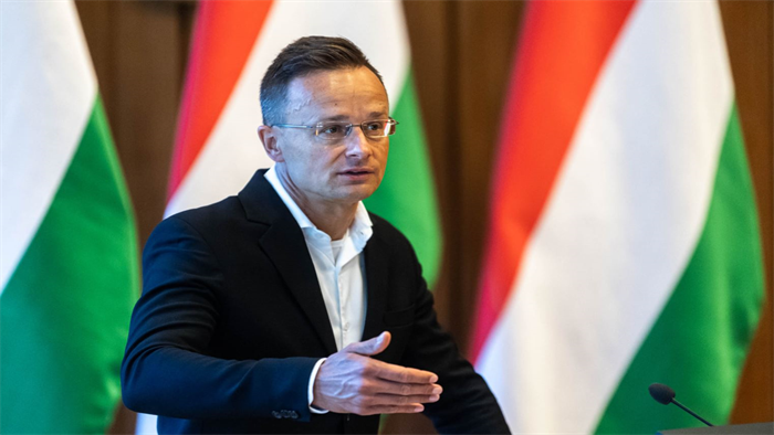 Bộ trưởng Ngoại giao Hungary: Nhiều công ty châu Âu vẫn bí mật làm ăn với Nga