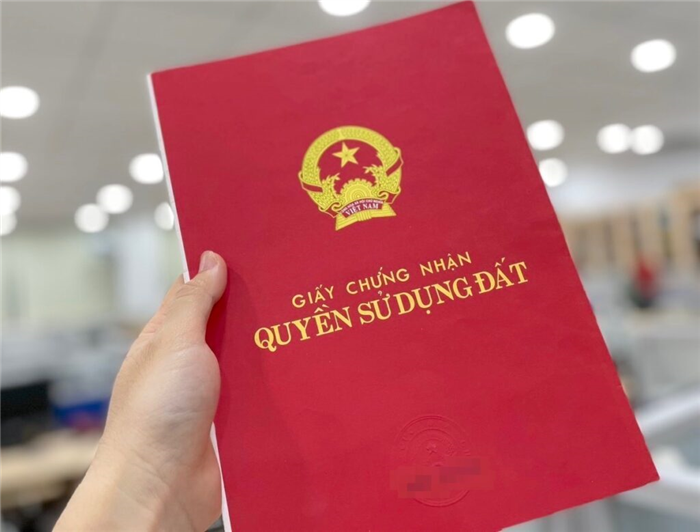 Chính thức cấp sổ đỏ mẫu mới có mã QR, người dân tra cứu được 5 thông tin Chính thức cấp sổ đỏ mẫu mới có mã QR, người dân tra cứu được 5 thông tin