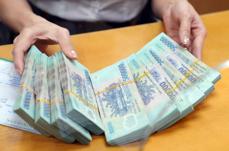 Tiền gửi của cư dân trong tháng 4 đạt hơn 6,7 triệu tỷ đồng, cao kỷ lục